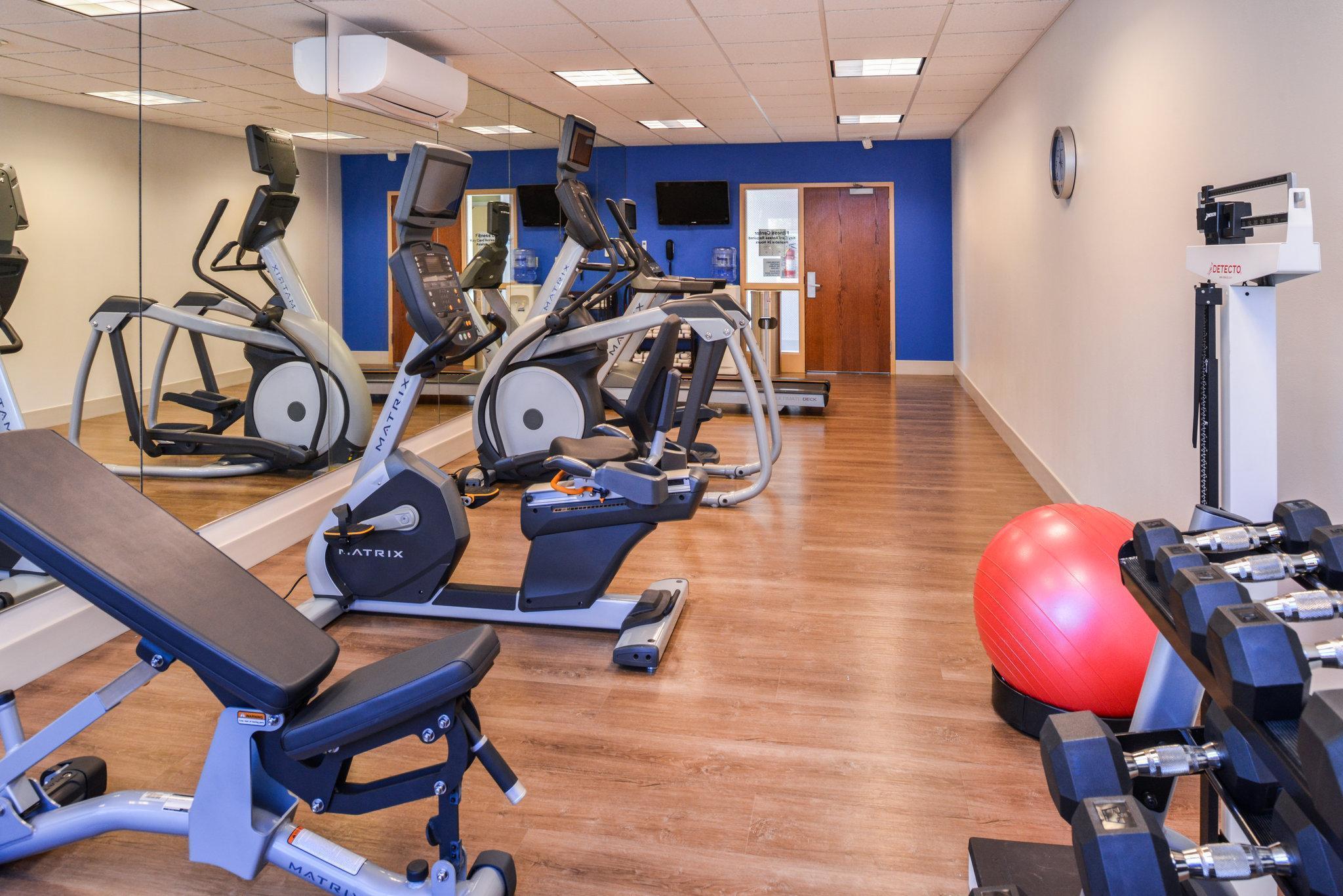 Holiday Inn Express Hotel & Suites Urbana-Champaign-U Of I Area By Ihg Екстер'єр фото