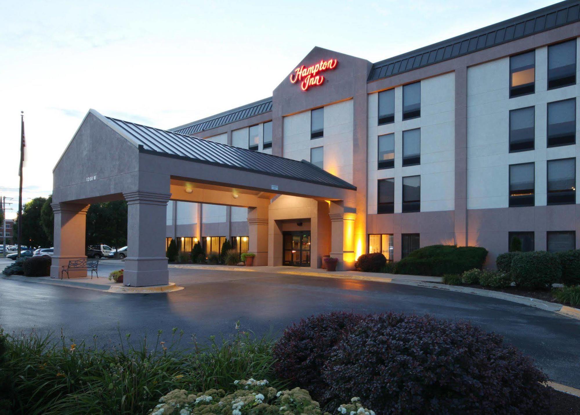 Holiday Inn Express Hotel & Suites Urbana-Champaign-U Of I Area By Ihg Екстер'єр фото