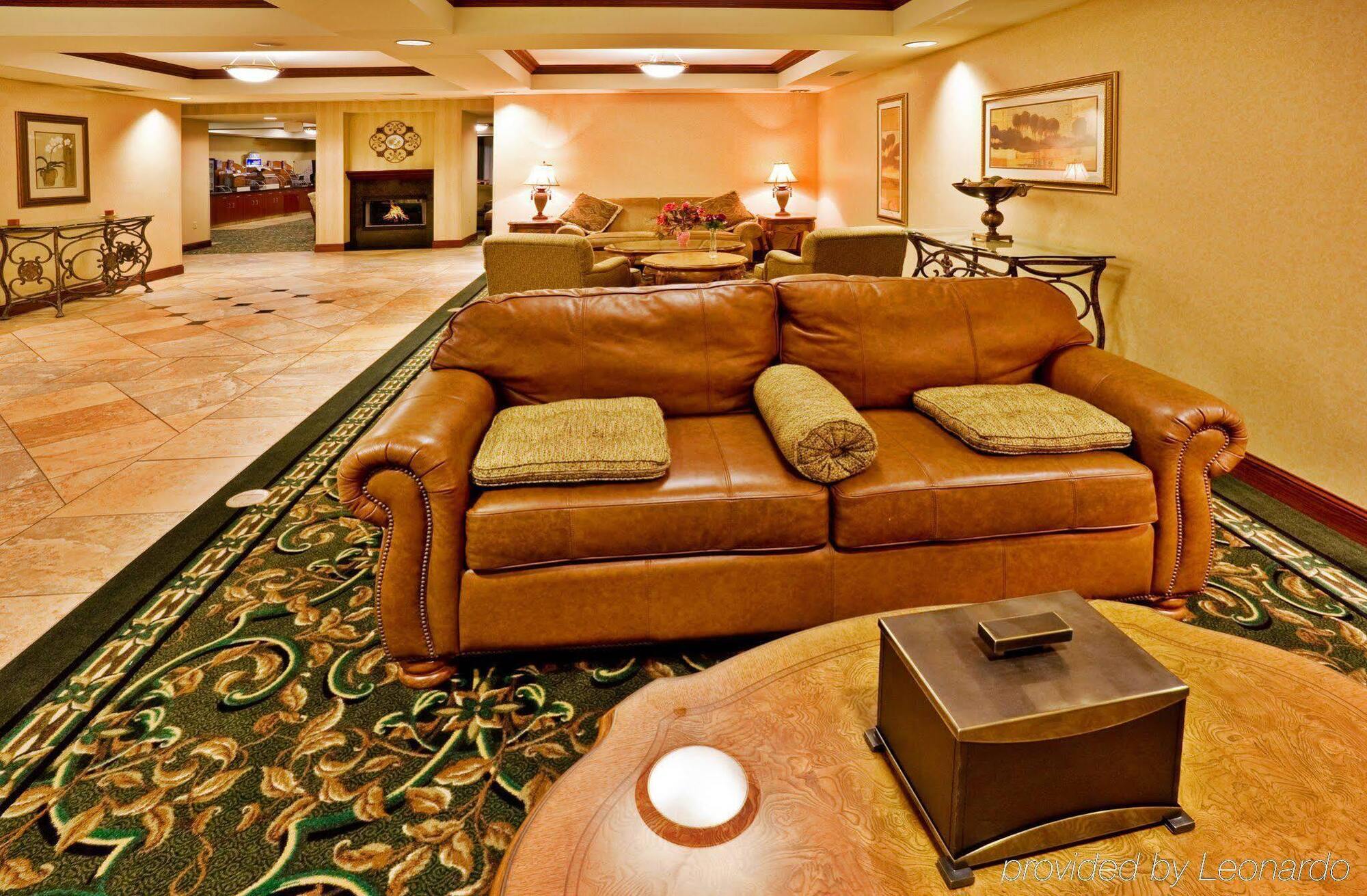Holiday Inn Express Hotel & Suites Urbana-Champaign-U Of I Area By Ihg Екстер'єр фото