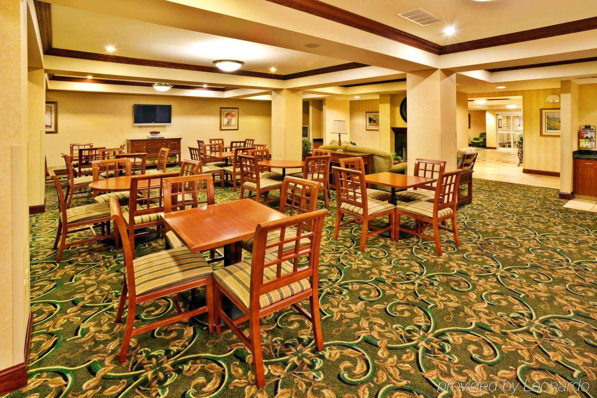 Holiday Inn Express Hotel & Suites Urbana-Champaign-U Of I Area By Ihg Екстер'єр фото